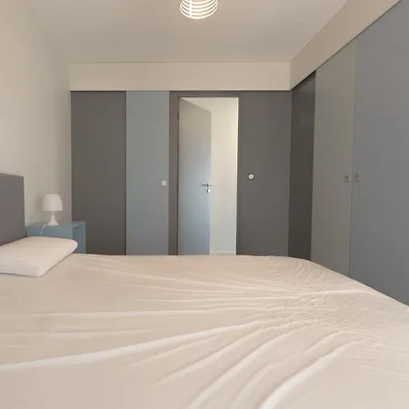 2* Face Avec Balcon Et Garage - Centre-ville Sables D'olonne * Les Sables-dʼOlonne